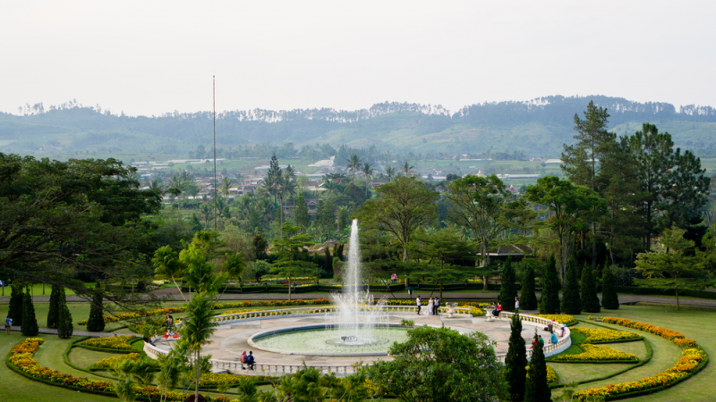 Taman Bunga Nusantara