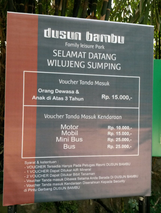 Dusun Bambu Lembang: Suasana Malam Hari Dan Harga Tiket Masuk